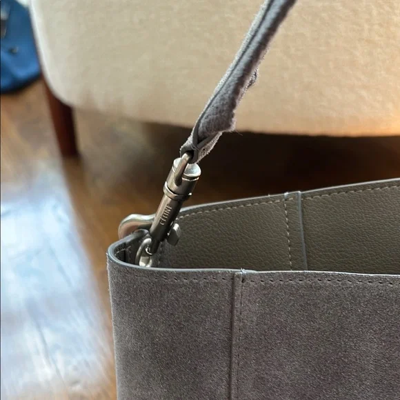 Celine Gray Suede Seau Bucket Bag with Elegant Minimalist Design - Picture 6 of 8
